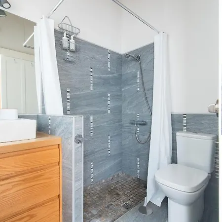 Home2book Charming Margarita's House טרור